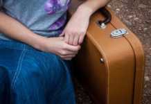 Jedzenie w bagażu podręcznym w samolocie – co można zabrać?